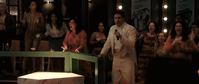 *欲肉**满满,一个脱衣舞中的“美国梦”,美版《狂飙》太狂了!