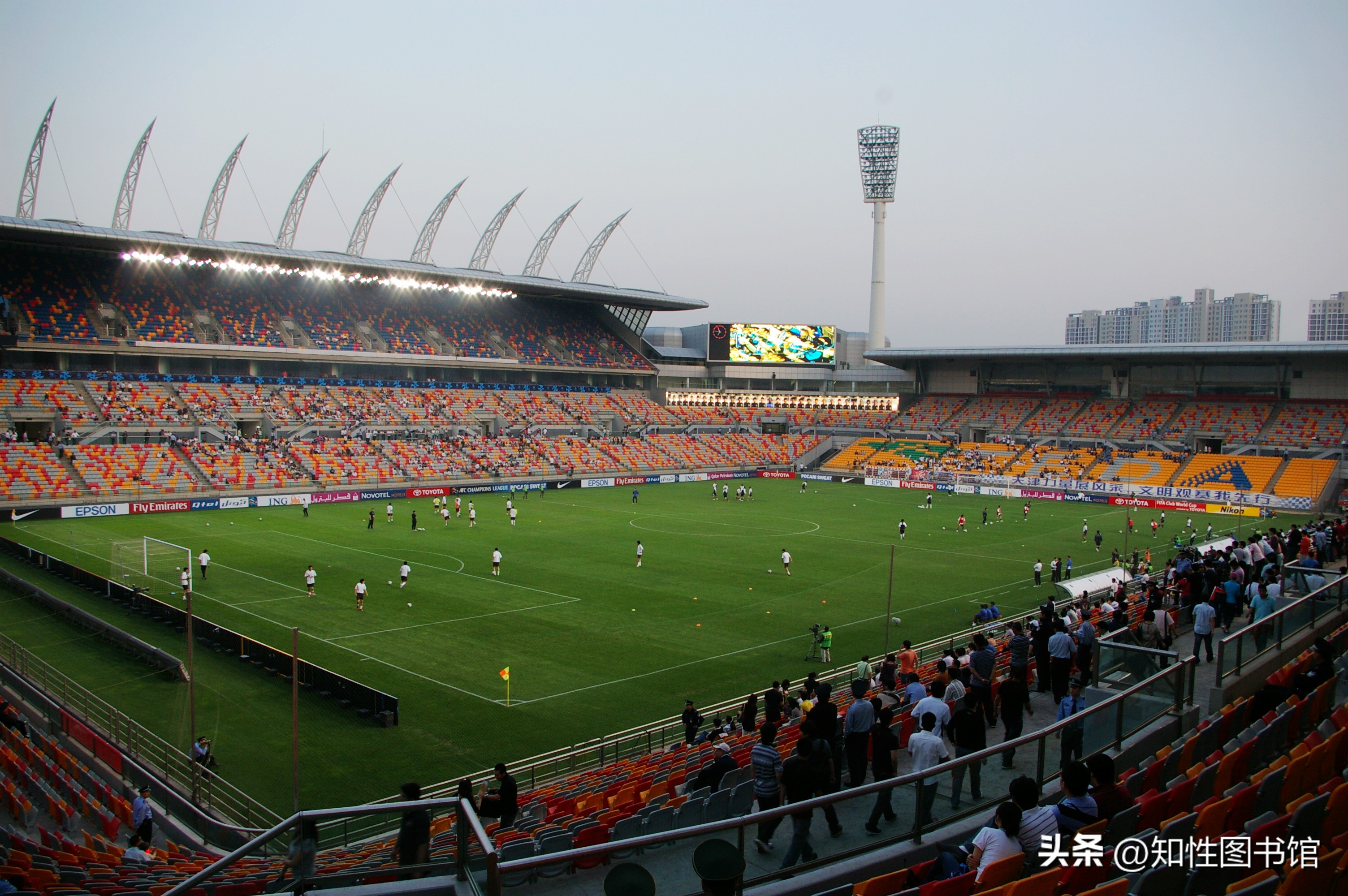 泰达足球场提前多久进场,泰达足球场进展