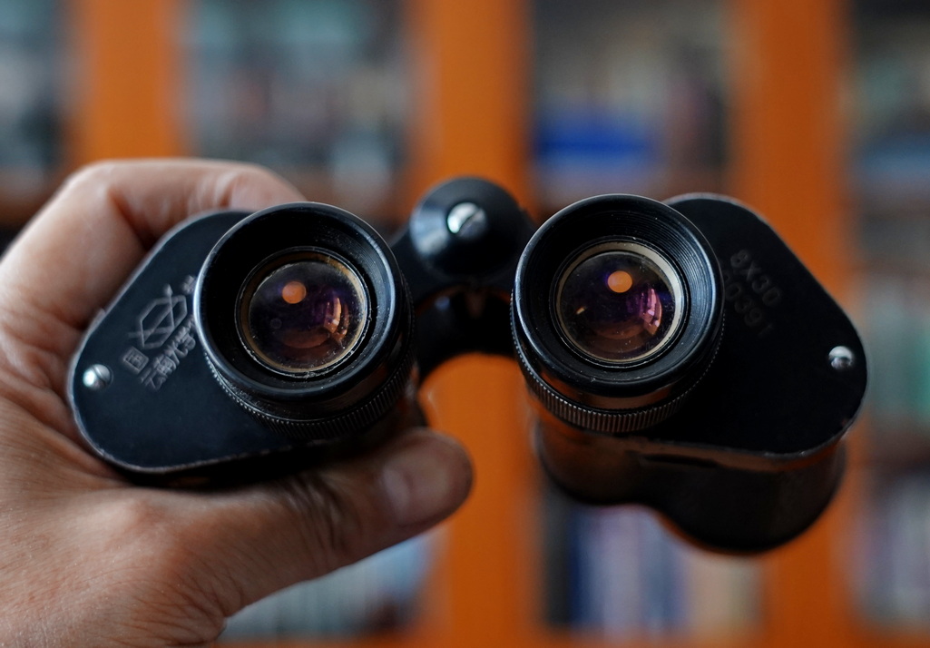 收藏了30年的望远镜,二战时期的军用高倍望远镜