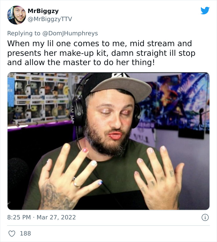 盘点女儿给爸爸的化妆技巧,外国女儿给老爸化妆