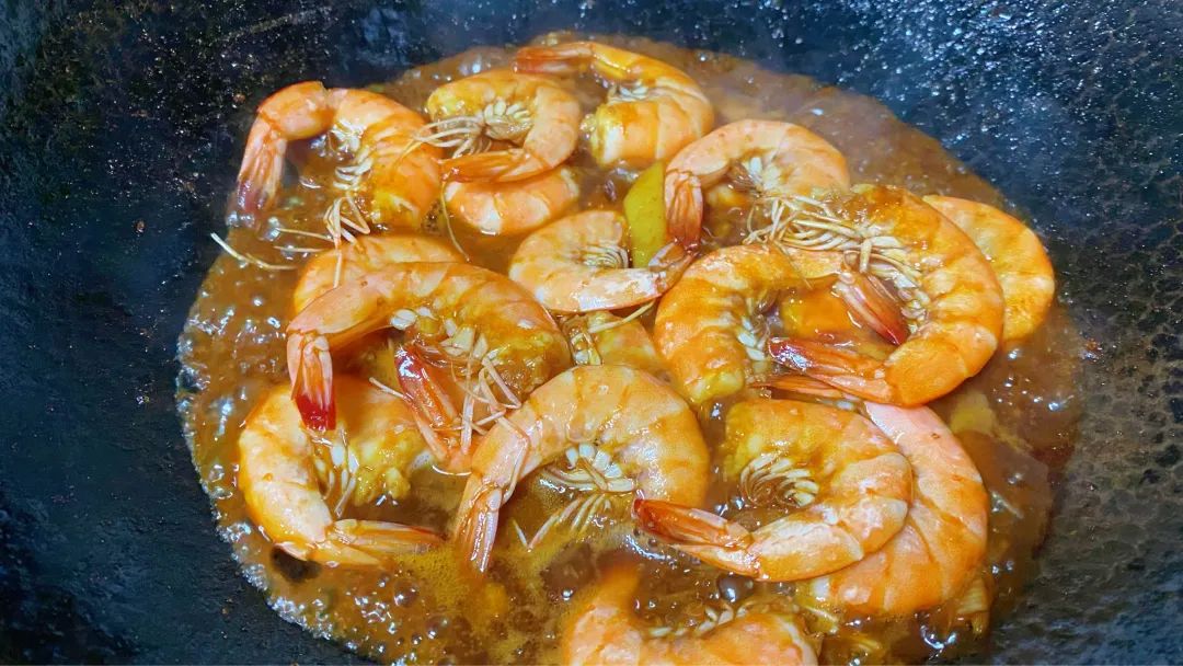 怎么做好吃的油焖虾,最简单的油焖虾的家常做法
