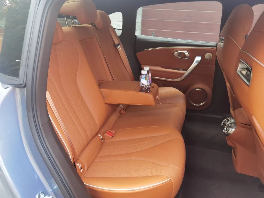 闪电猫马路实车对比,新款闪电猫试驾