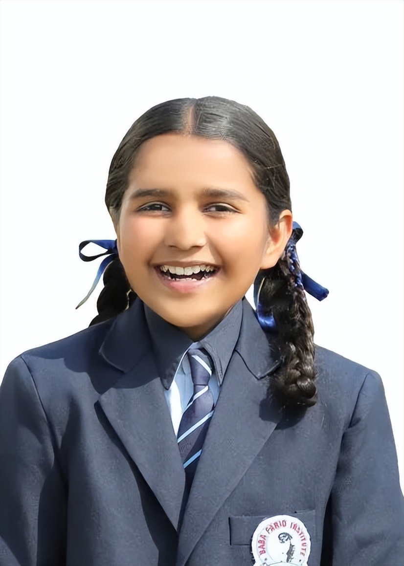 怎么照一寸白底证件照电子版,怎样将证件照设为标准证件照