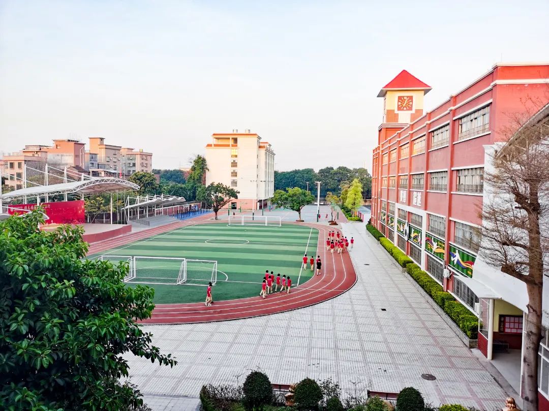 石碣四海学校是公办还是民办,东莞石碣四海学校最新视频