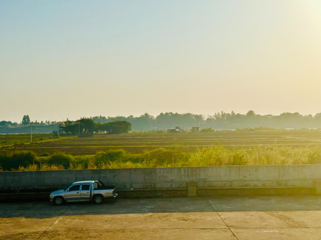老挝首都万象相当于中国哪个城市,老挝的万象之城