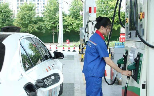 一公斤汽油等于多少毫升,标准汽油一桶多少升