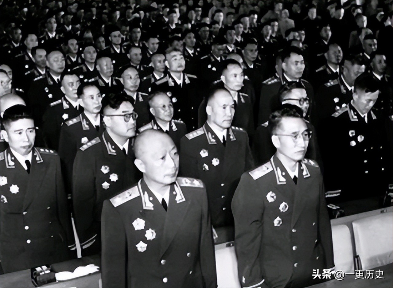 1955涓浗灏嗗啗鍐涜鎺堣浠紡瑙ｈ,55骞村紑鍥藉皢鍐涙巿鍐涜浠紡