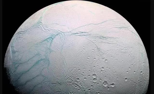 三千公里直径却有比地球更大海洋，欧罗巴一号看到的生物是真的？