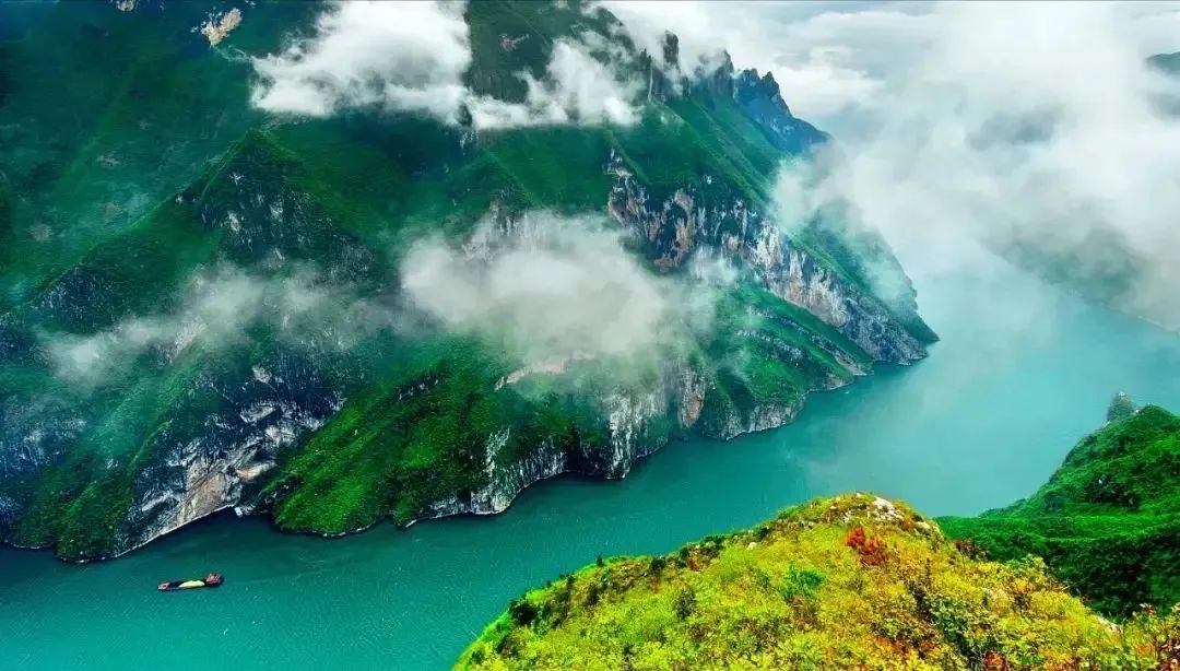 中国的长江大概有多深,比海还要深的长江究竟有多深