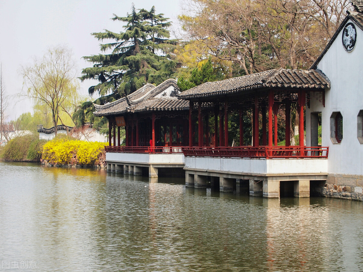 适合孩子背诵的古诗词及其注释,领读小学生必背古诗词