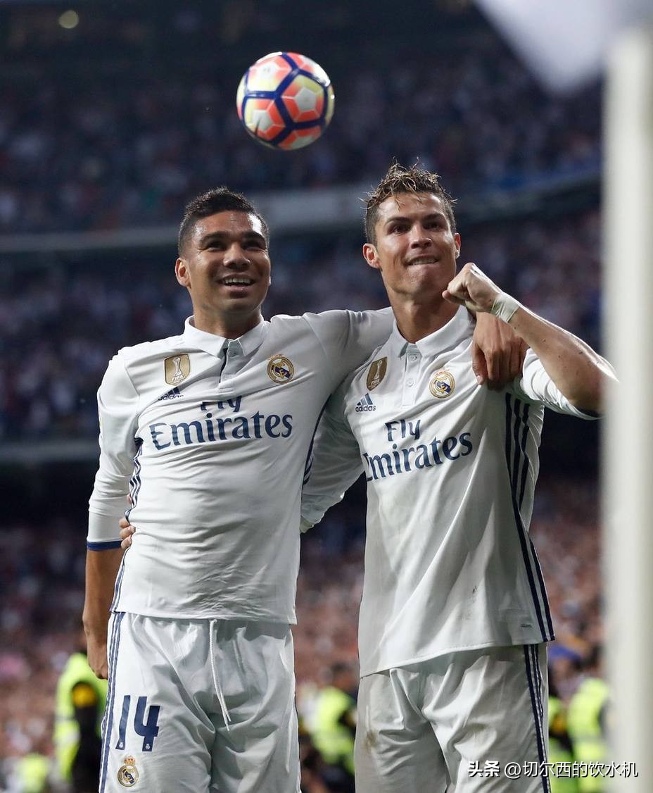 真要来?17冠后腰考虑红魔,转会可多赚3000W,皇马3侠重聚梦剧场