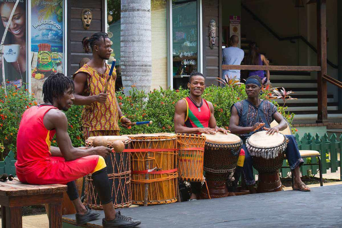 牙买加无夫之国,无父之国牙买加