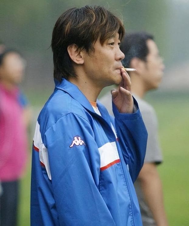 国脚高峰和那英,高峰与那英结婚时谁更红一些