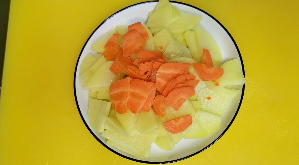 中老年春天常吃4种碱性菜,建议中老年人多吃碱性水果