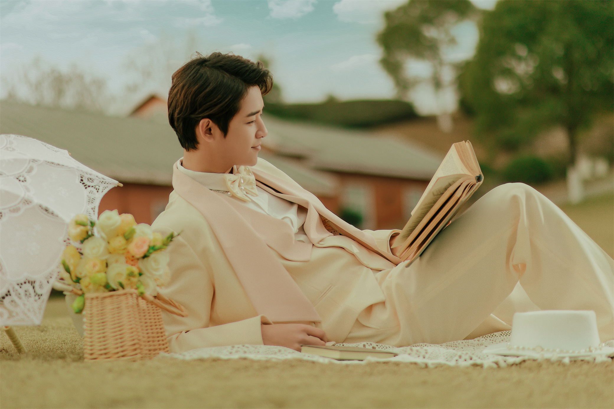 婚纱店拍婚纱照多少钱,旅拍婚纱照一般多少钱