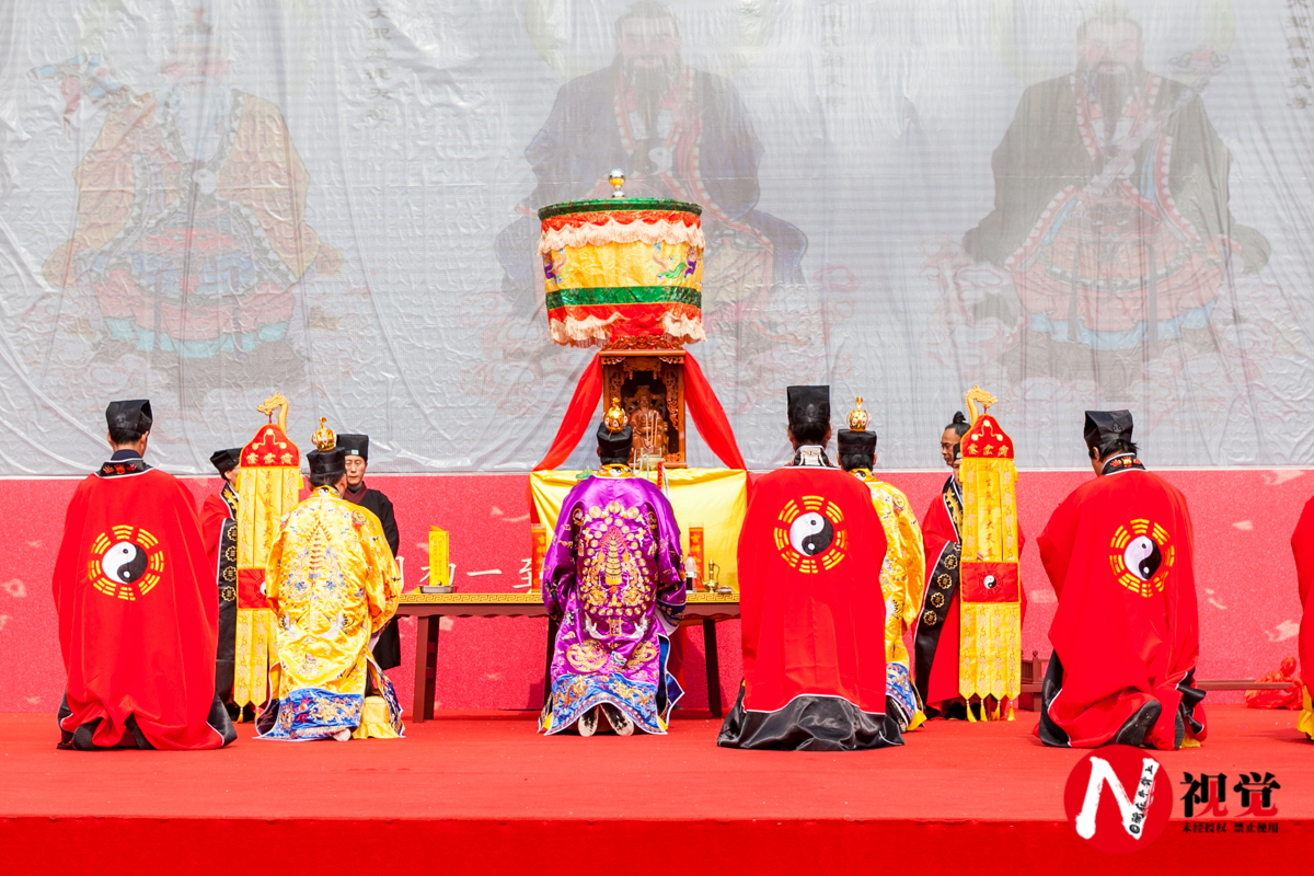 浙江横店为什么这么出名,浙江横店值得去吗