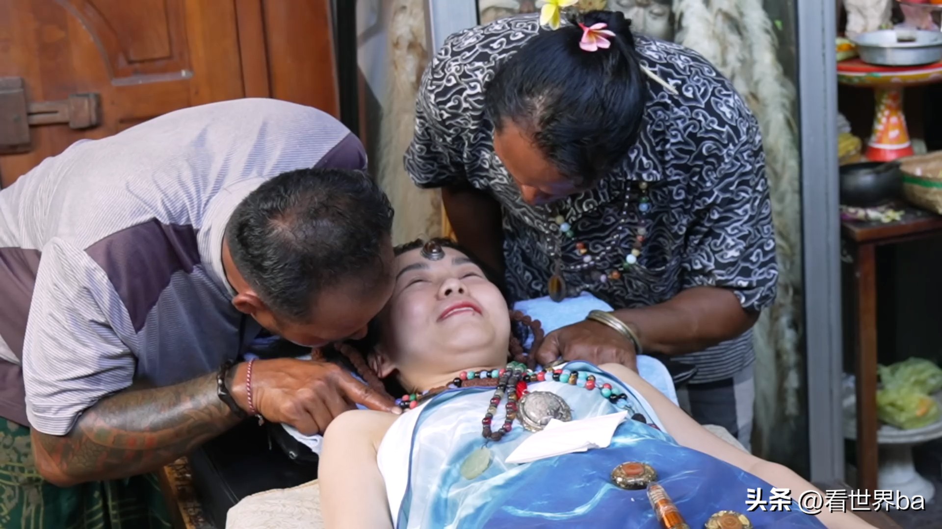 印度奇葩推拿,印尼奇葩传统完整版