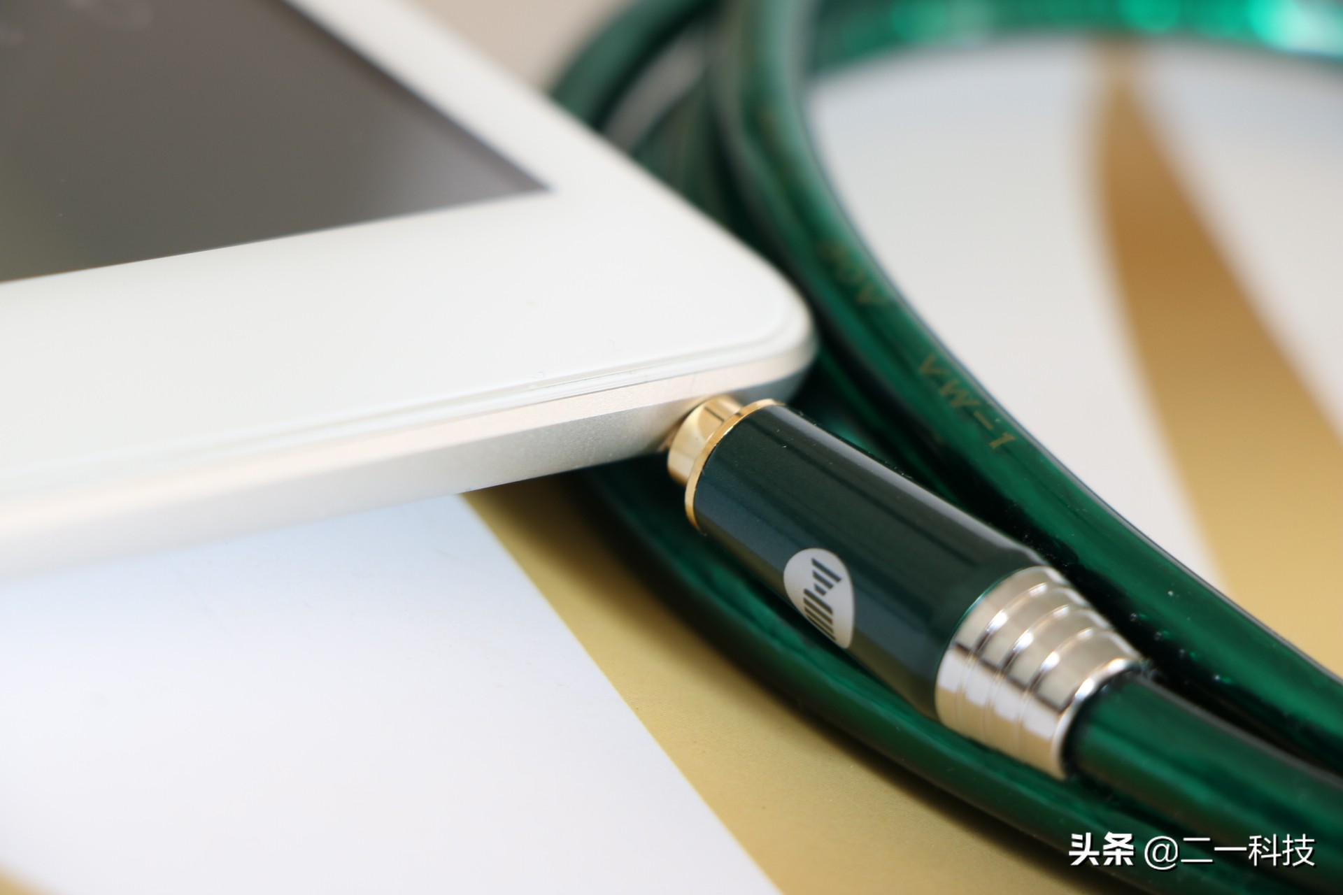 开博尔aux音频线怎么样,绿联镀银音频线aux车载音响连接线