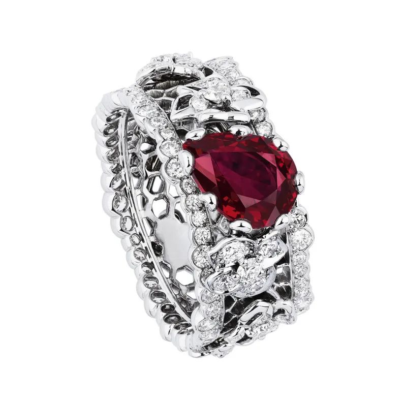 古柏林新定义的CrimsonRed红宝石会比“鸽血红”还贵吗?