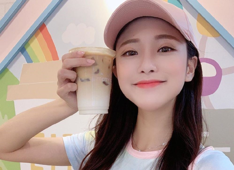 和刚认识的女孩子聊天怎么找话题,和新认识的女生聊天怎样找话题