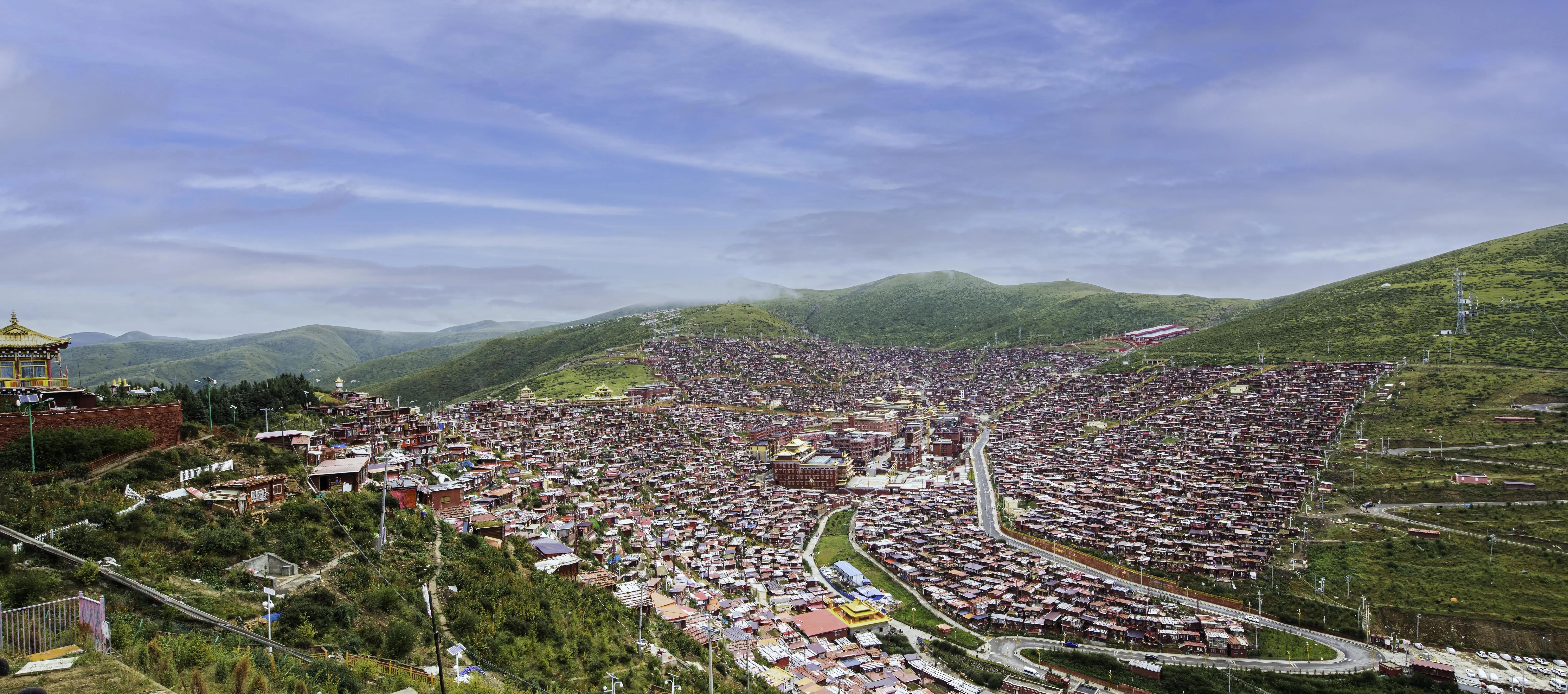 甘孜州最美风景在路上,金秋的甘孜州