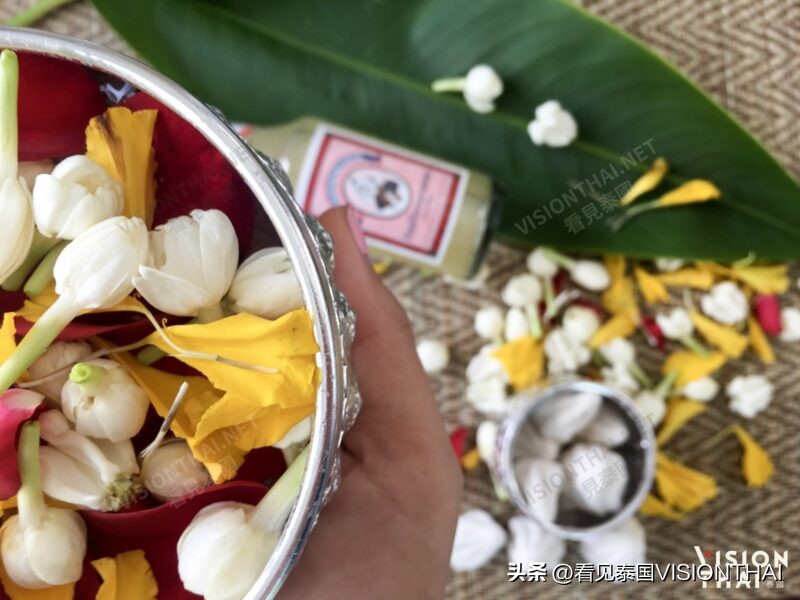泰国泼水节的真实事件,泼水节泰国食物