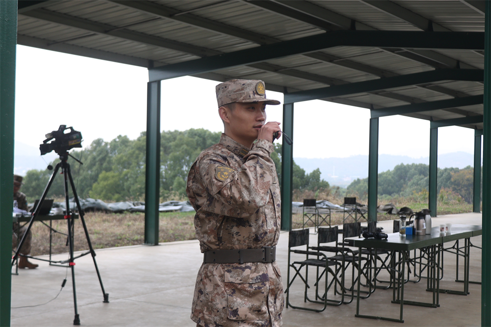 烎！硝烟阵阵！实弹射击砺尖兵