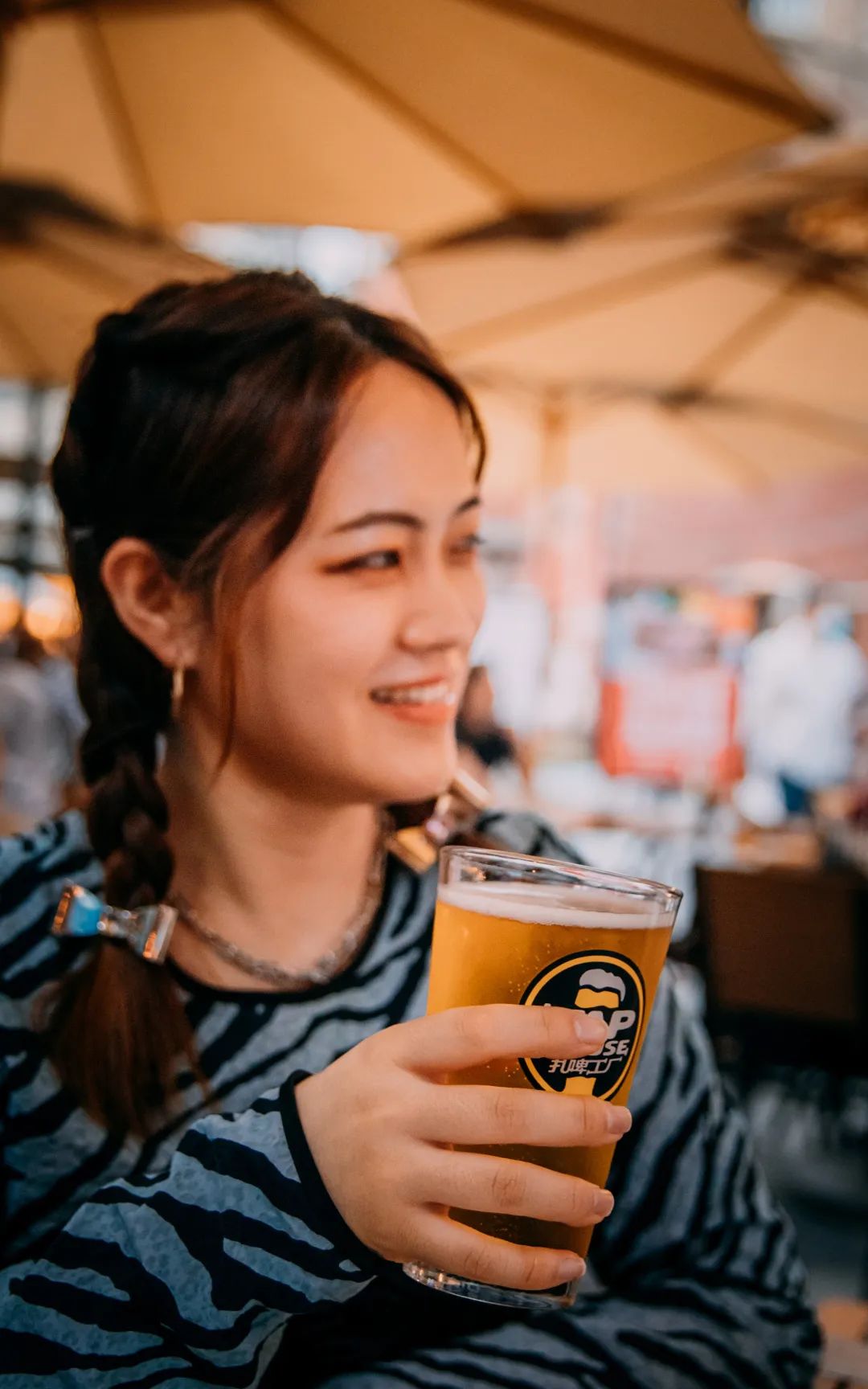 世界杯全国狂欢场面,大屏幕看世界杯球赛的好去处