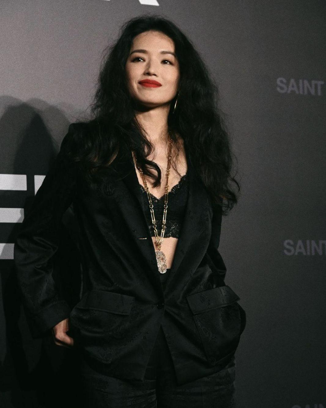 年轻时皮肤松弛的女星,松弛感高级感女星