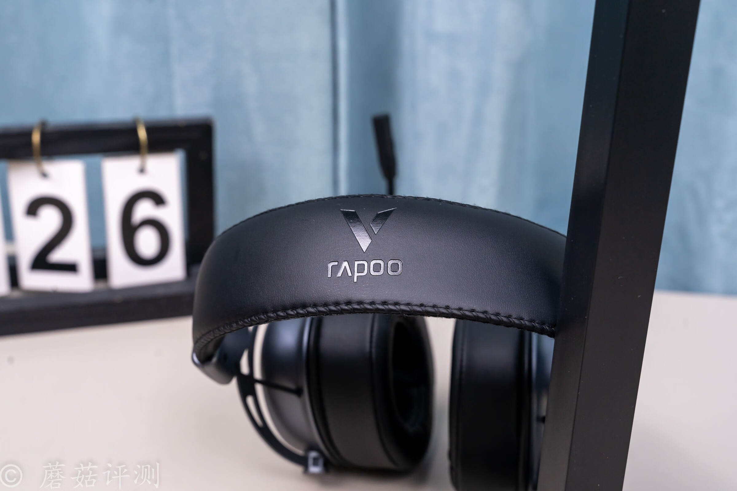 雷柏vh800蓝牙耳机打和平精英实测,雷柏rapoovm700无线蓝牙游戏耳机