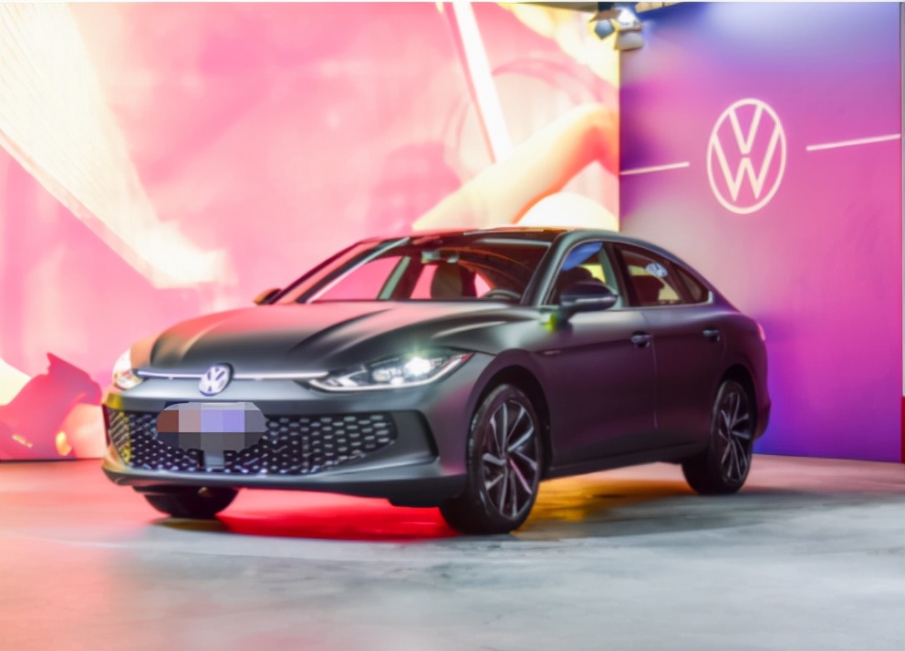 21款凌渡和21款思域哪个值得入手,凌渡1.8t和思域1.5哪个好