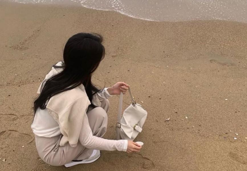 我阳了，老公带着婆婆儿子连夜逃跑，结局太合我意