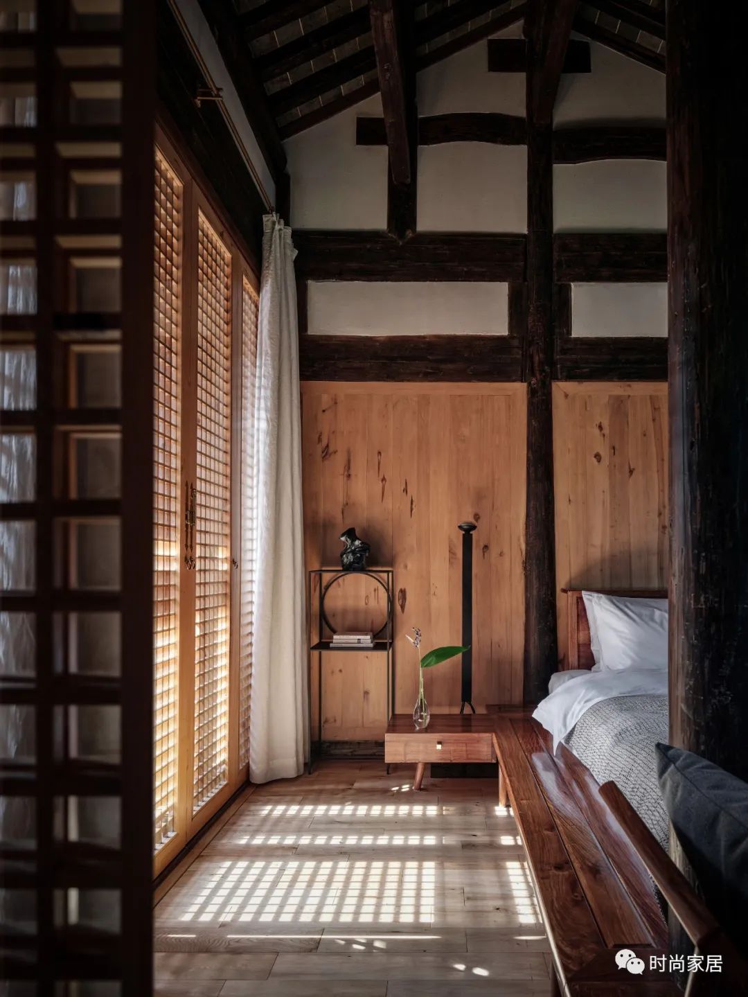 明代老建筑,他买下了一座废弃很久的古宅