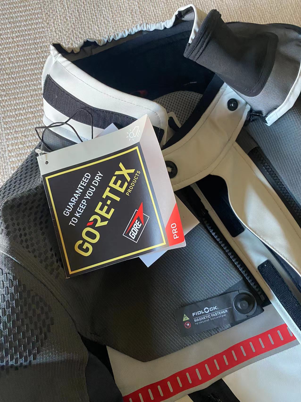 revit拉力6骑行服,revit统治者3骑行服价格