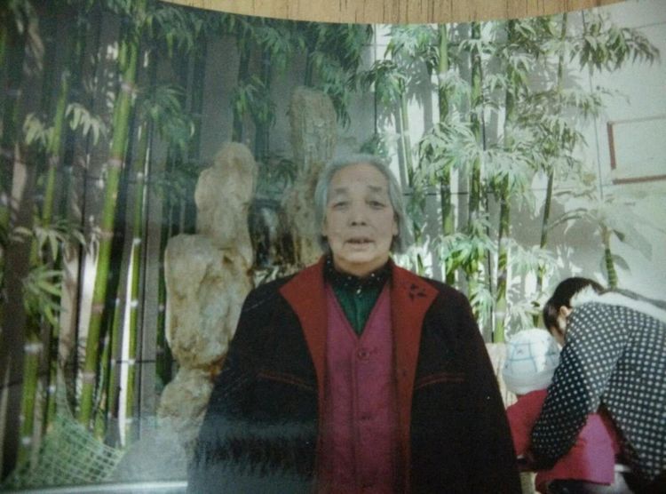 名句谁言寸草心报得三春晖,古诗谁言寸草心报得三春晖解释