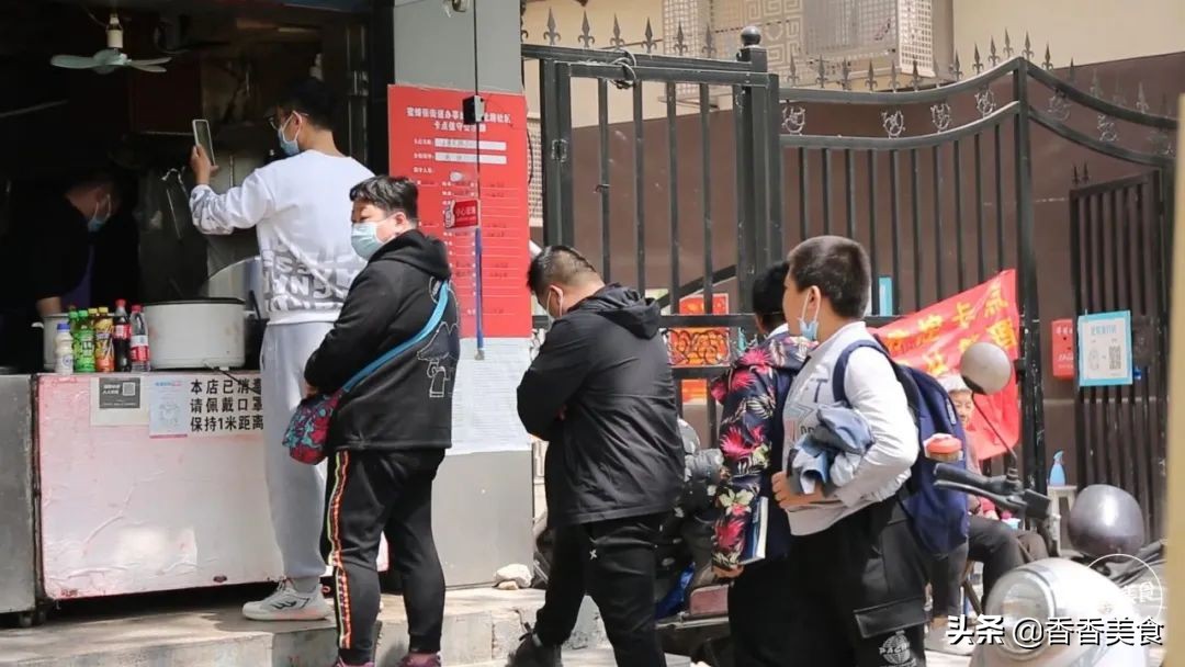 特别豪横的街边小吃,街边卖的奢侈小吃