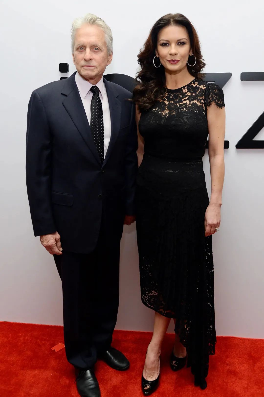 “英国关之琳”闪婚大25岁白头大叔