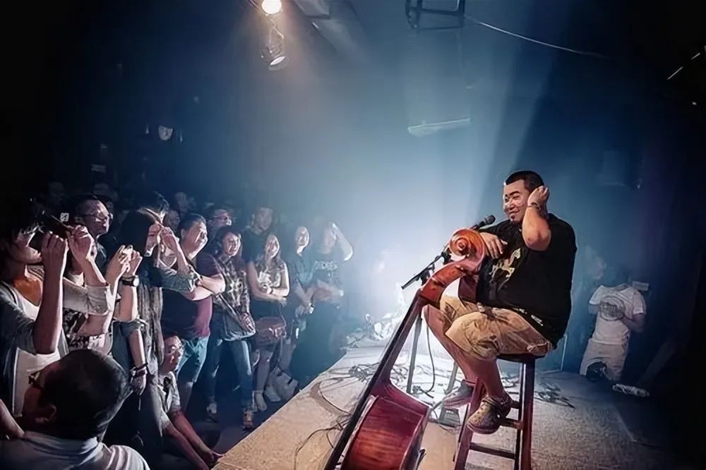 你认为劣迹斑斑的艺人该不该复出 (哪些劣迹艺人准备复出)