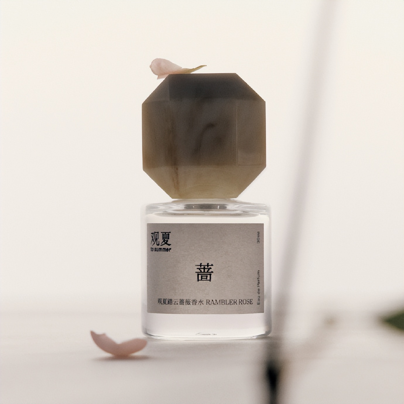 “躺”出来的千亿市场，慕思、观夏能否一直领跑？