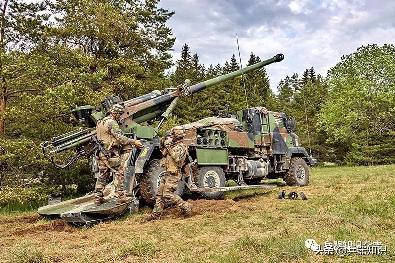 外军演习现场（7），“凯撒”、AMOS和D30