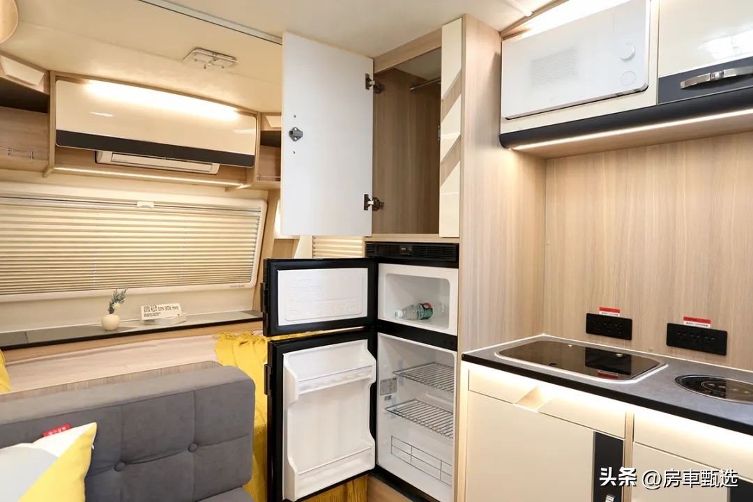 豪华型干湿分离房车,爱旅490拖挂房车价格