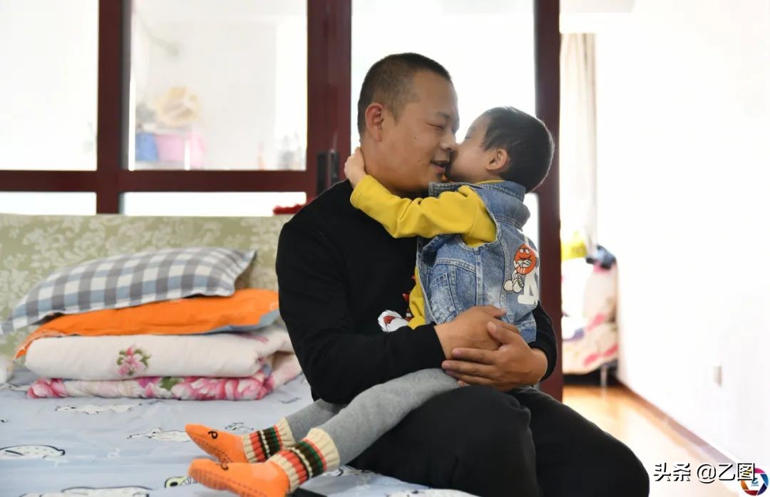 七岁儿子二次移植白血病妈妈,男童患癌2年扛过2次移植后复发