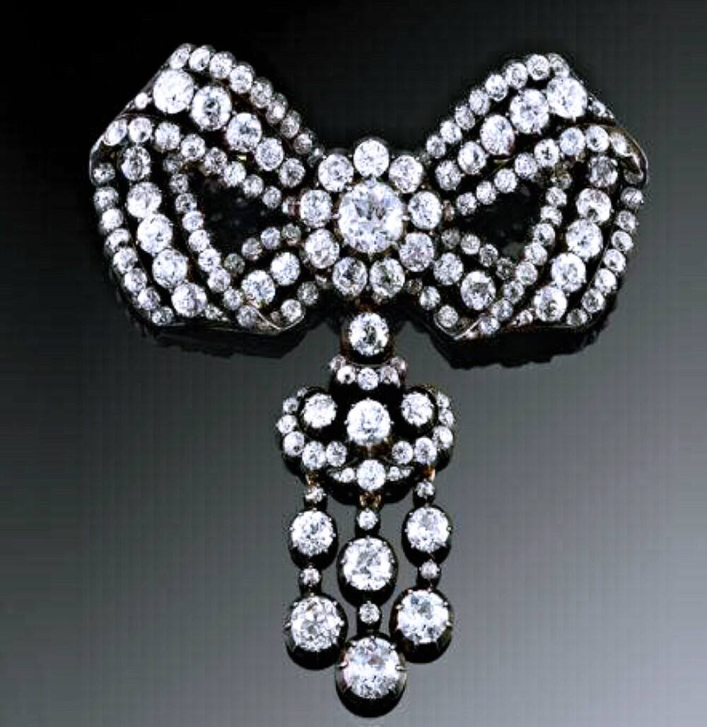 18世纪英国女性的服饰,18世纪末19世纪初英国女性的装扮