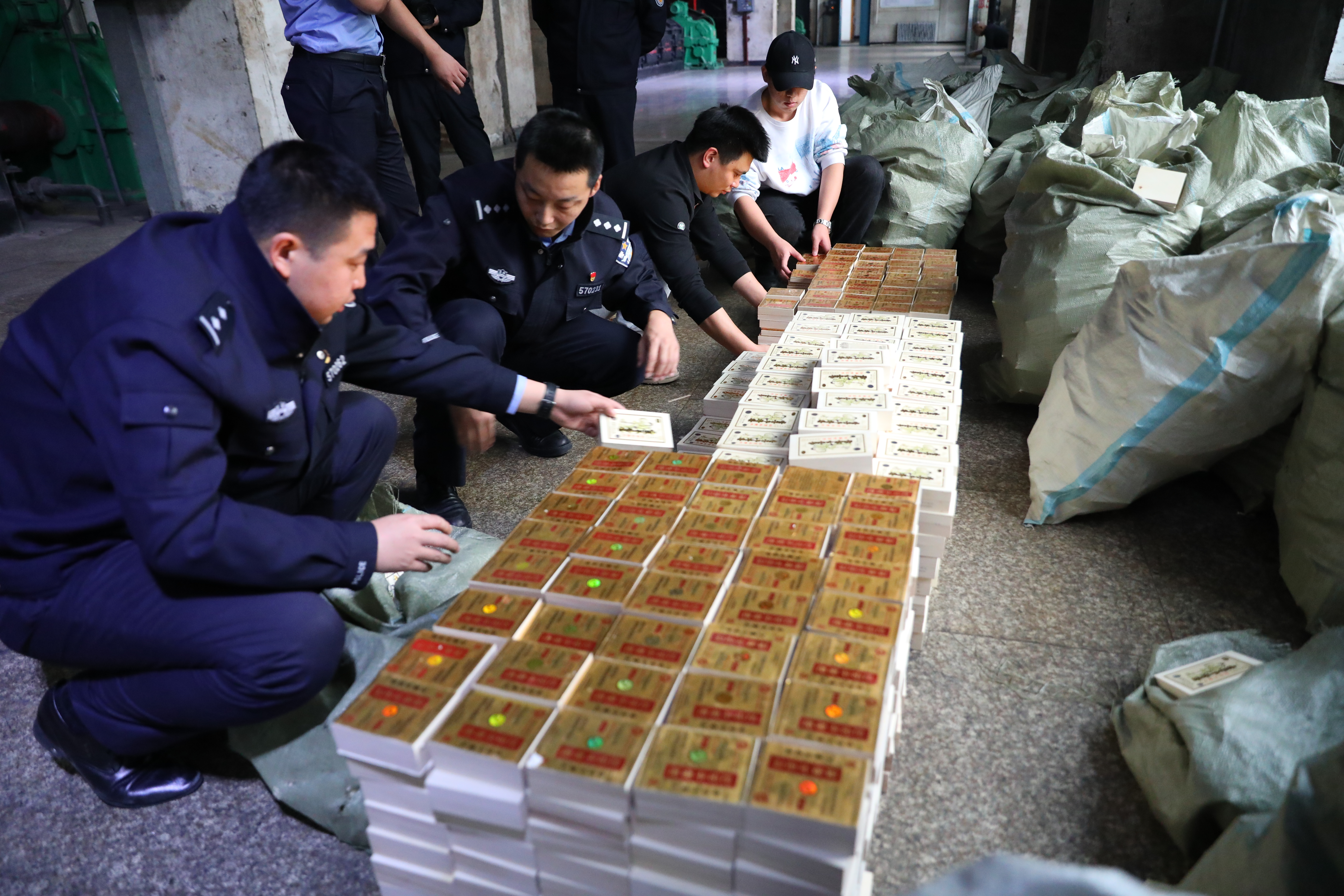 最新安宫牛黄丸制假案,40余万粒假安宫牛黄丸被查