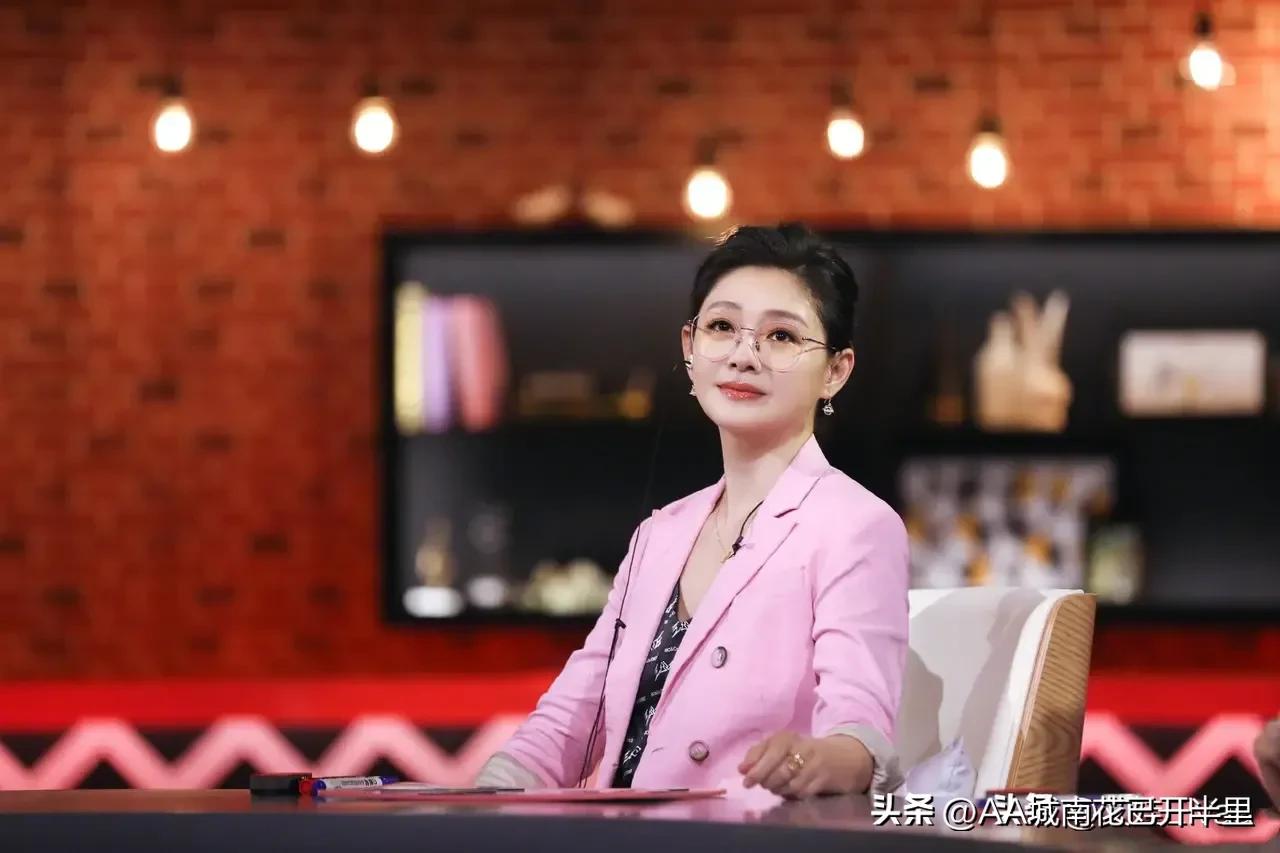 大s跟两任老公的状态对比,因婚姻翻红的具俊晔大s