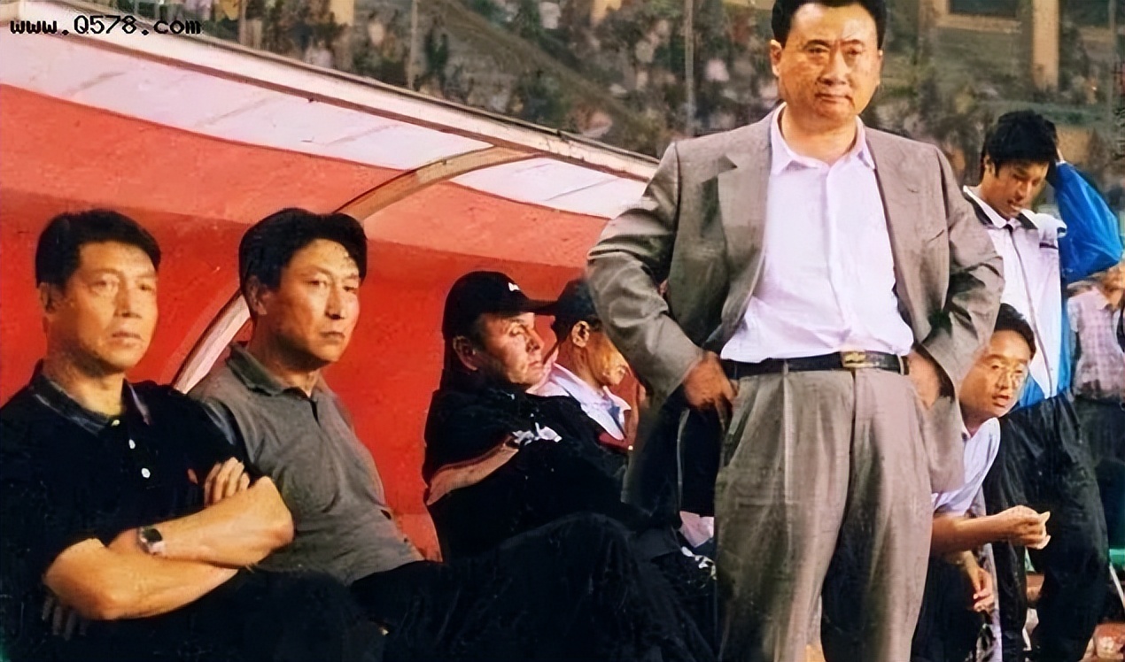 深度｜用地产模式搞中国男足，用男足模式搞地产，都沦落了，为什么？