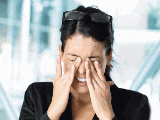 月经量少颜色暗沉吃啥药月经不调,月经量少手脚冰凉中医调理处方