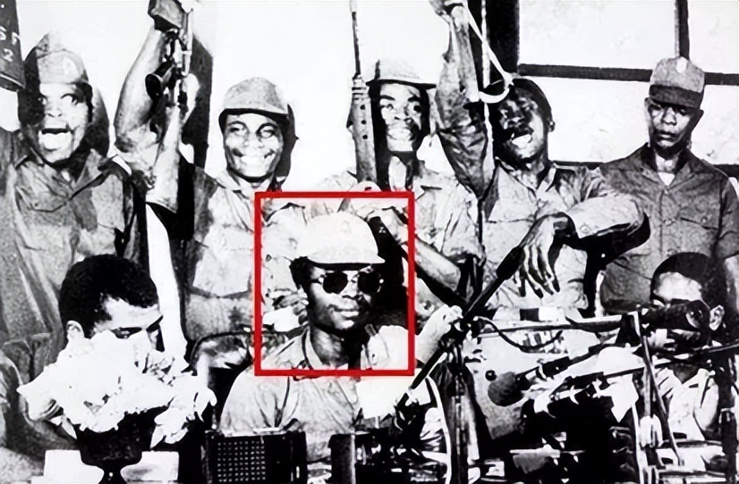 非洲残暴独裁者多伊，死得有多惨？卡扎菲、萨达姆都比他“体面”