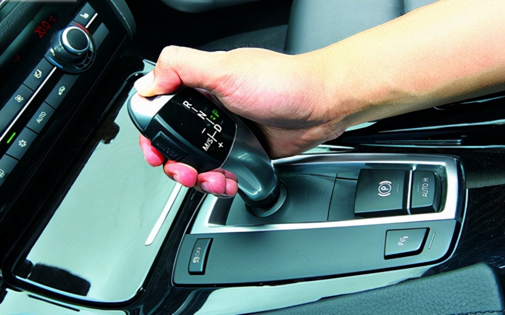 都说自动挡汽车危险吗,自动挡四个挡位的车有什么缺陷