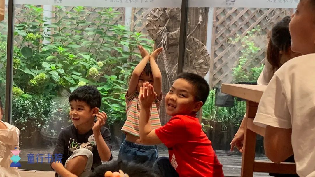 带孩子一起做的项目式学习,带孩子一起做运动操完整版